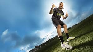 独行侠给哈登提供13亿美元合同，浓眉和欧文发起邀请.